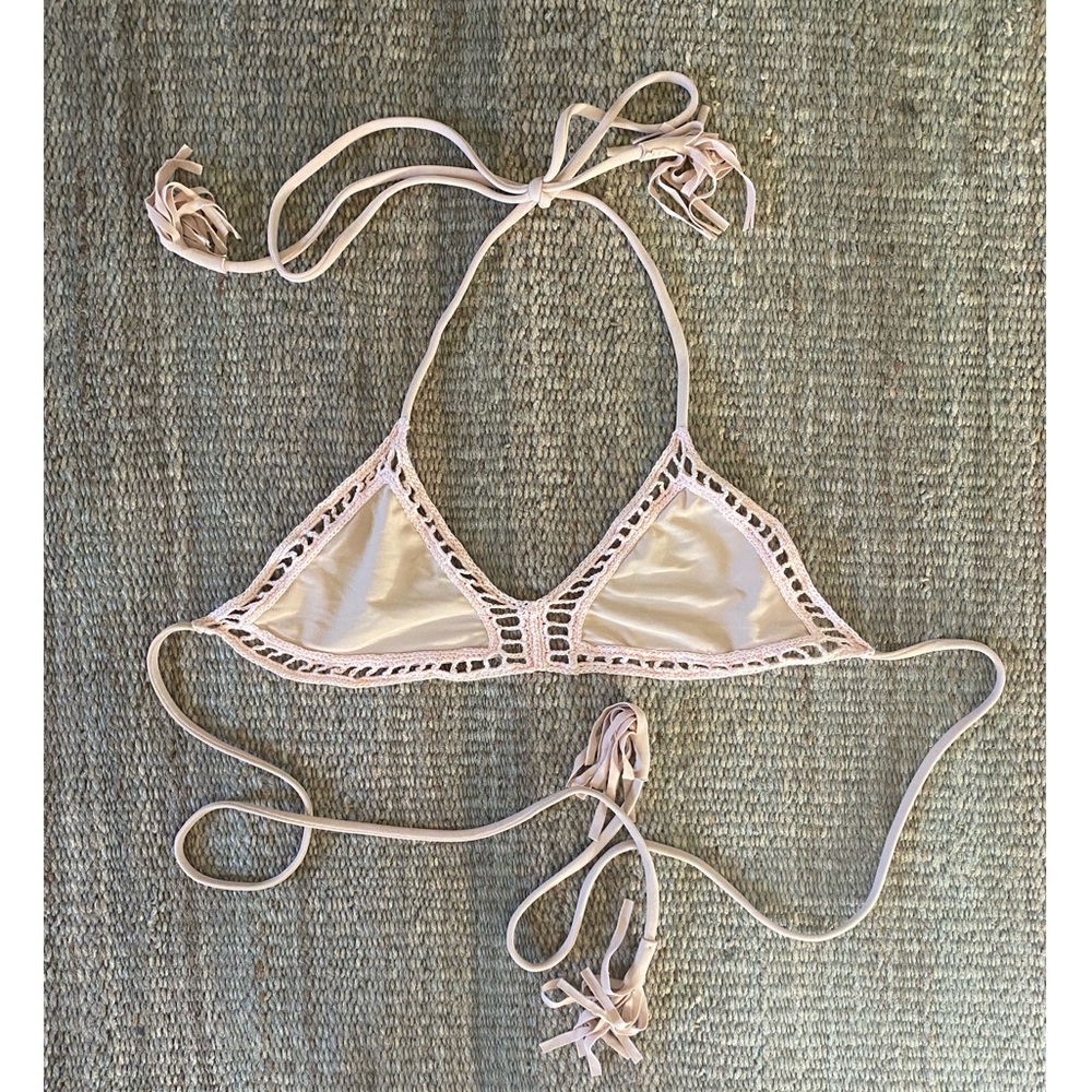 ACACIA top